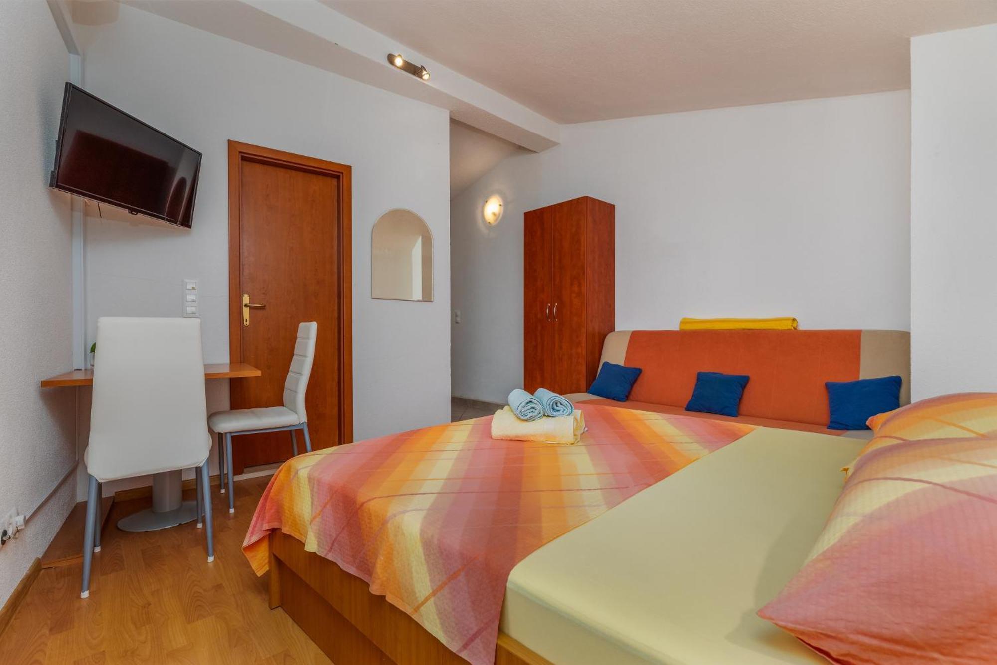 Apartments By The Sea Drasnice, Makarska - 6697 Pokoj fotografie
